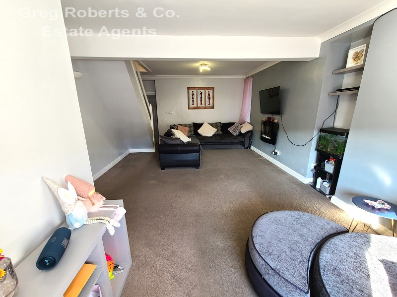 Greg Roberts & Co Property Details